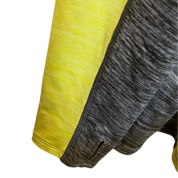 Under Armour Cold Gear Neon Yellow and Gray Lightweight Jacket - Picture 3 of 5